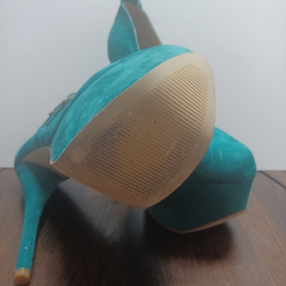 Shoedazzle Heels - Picture 6 of 6